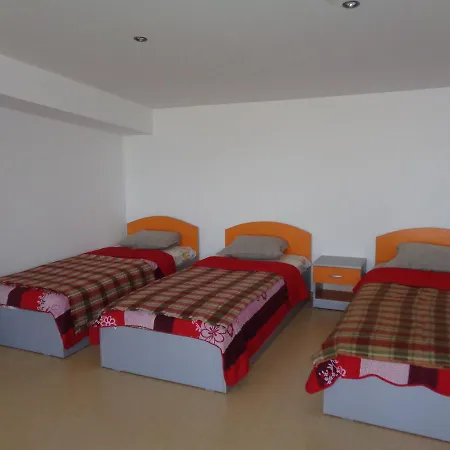 Pensionat Lifto Guest *